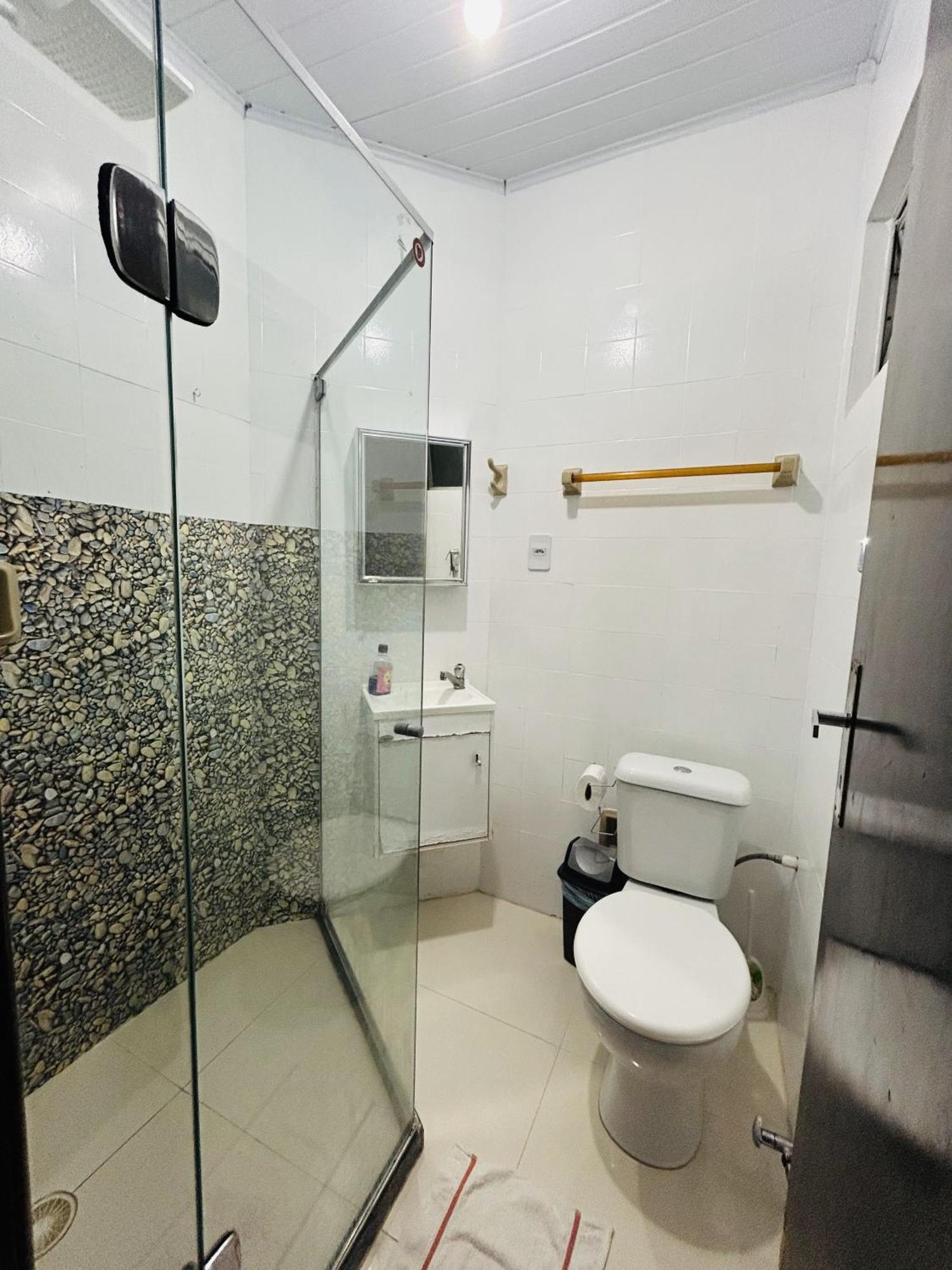 Casa 4/4, Cond. Fechado Com Piscina-150m2