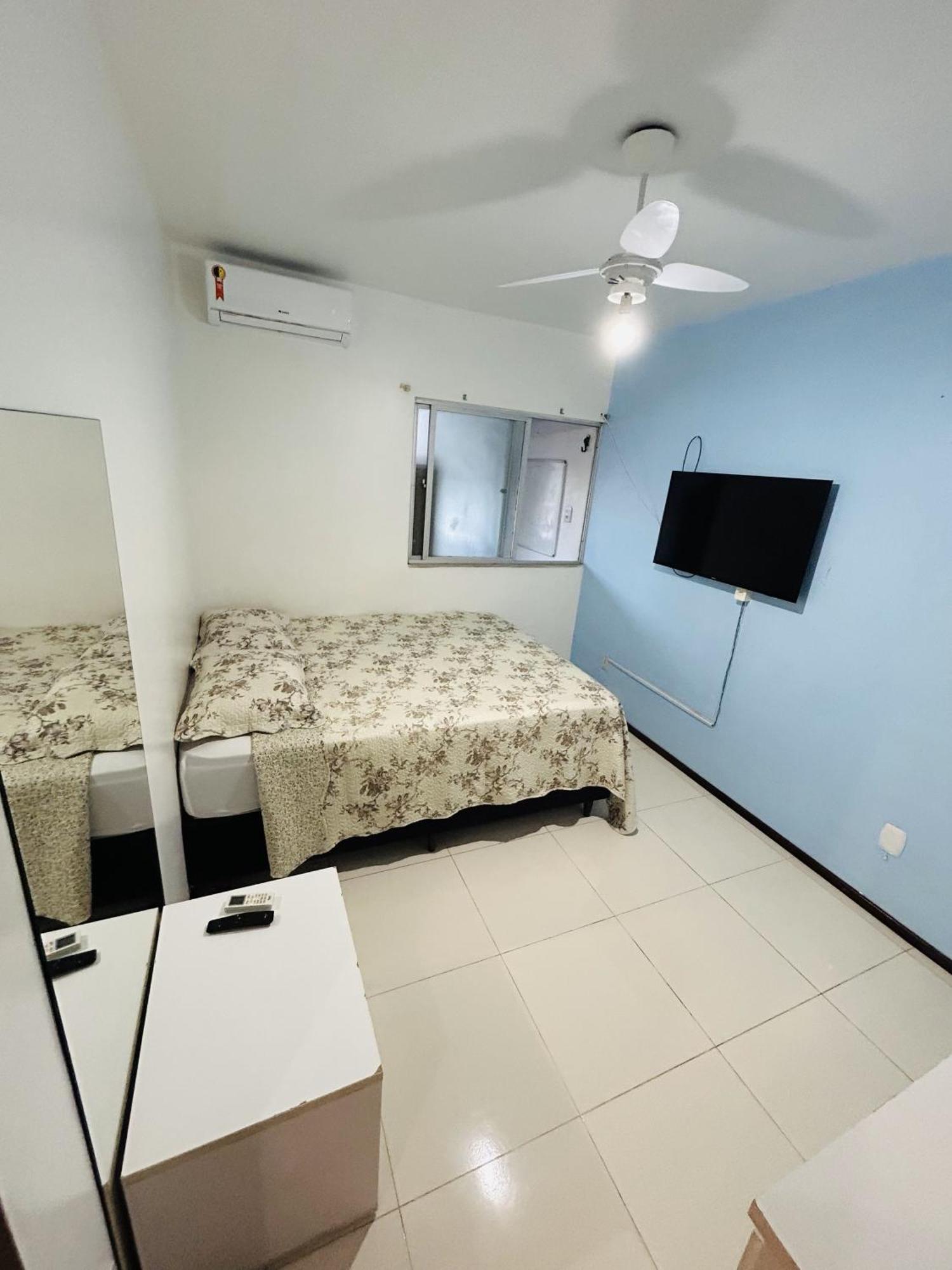 Casa 4/4, Cond. Fechado Com Piscina-150m2 *