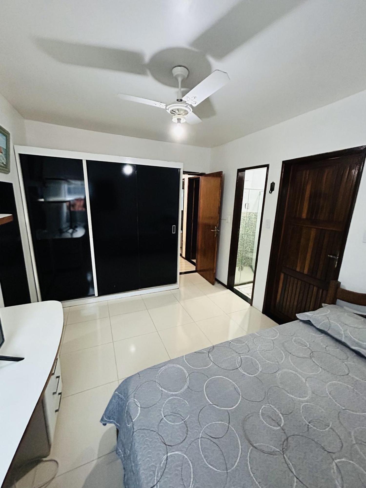 Casa 4/4, Cond. Fechado Com Piscina-150m2